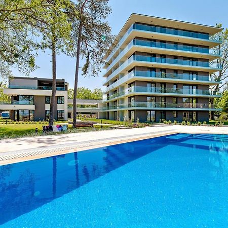 Clyde-Premium Lelle Waterfront Private Apartment Balatonlelle Dış mekan fotoğraf