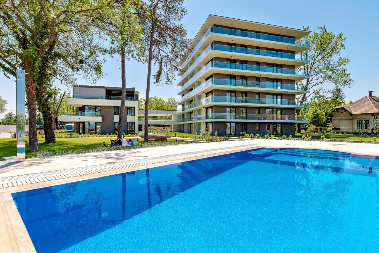 Clyde-Premium Lelle Waterfront Private Apartment Balatonlelle Dış mekan fotoğraf